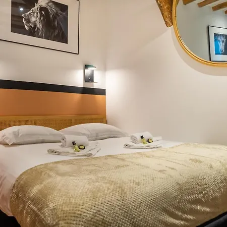 Appartement Luxe Marais Getaway - Exclusive Avec Sauna Parijs